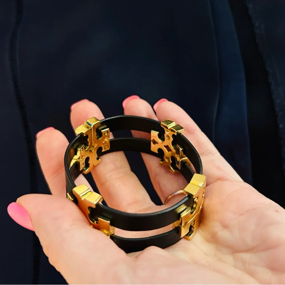 Tory Burch Black Leather Serif bracelet - Picture 3 of 5